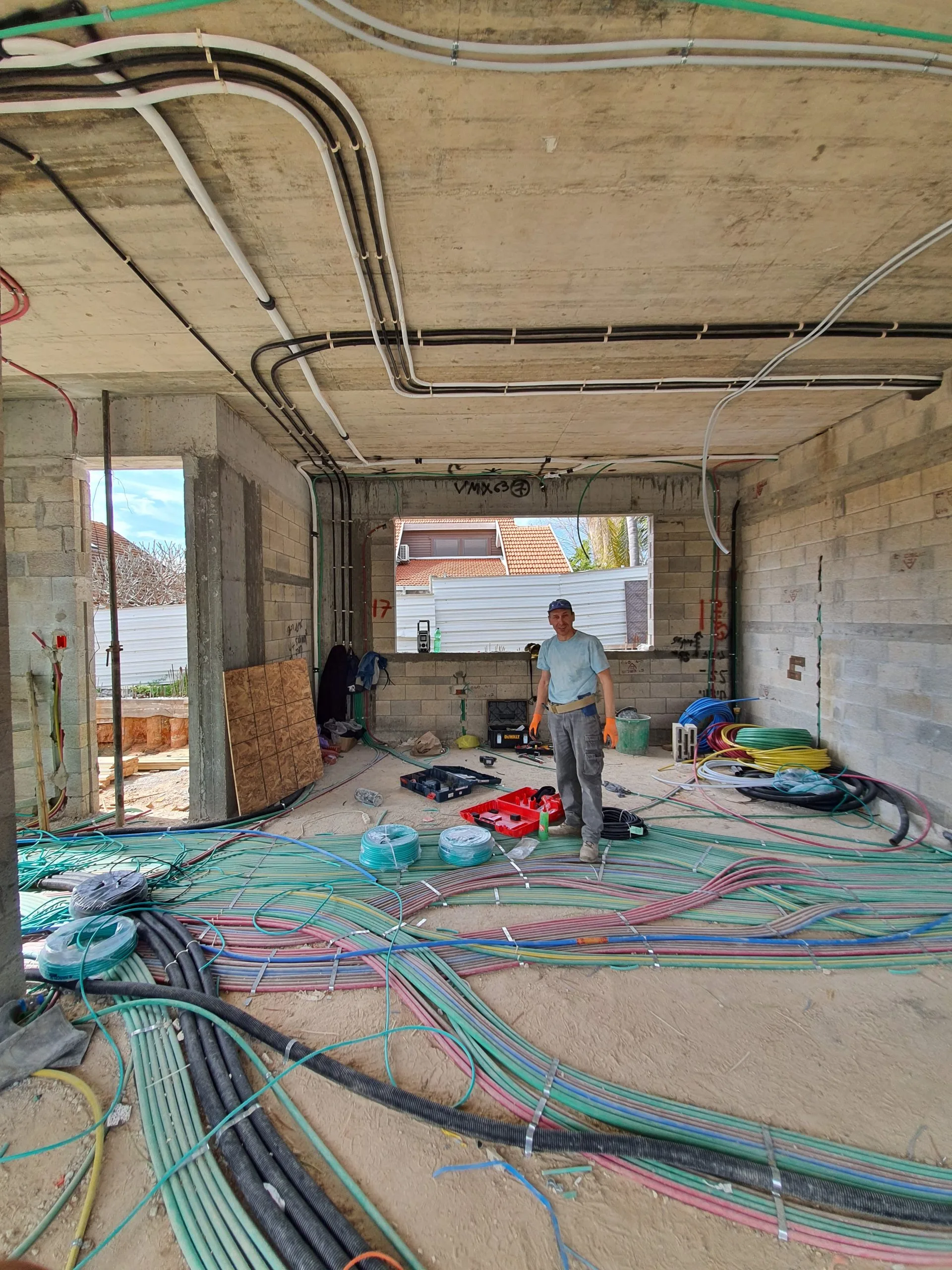 140E33DE 4409 ADE8 F6DA 0353C1905189 scaled